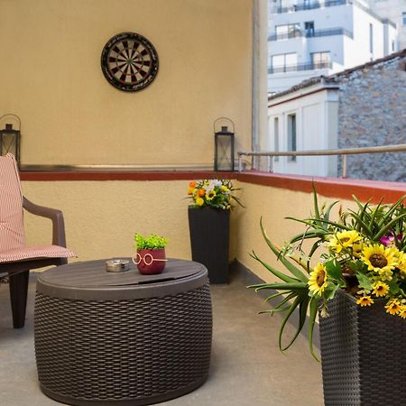 Downtown Quiet Apartment On A Pedestrian Street Atena Exterior foto