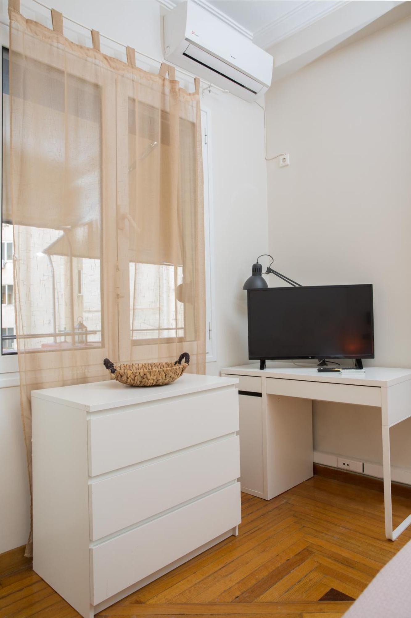 Downtown Quiet Apartment On A Pedestrian Street Atena Exterior foto