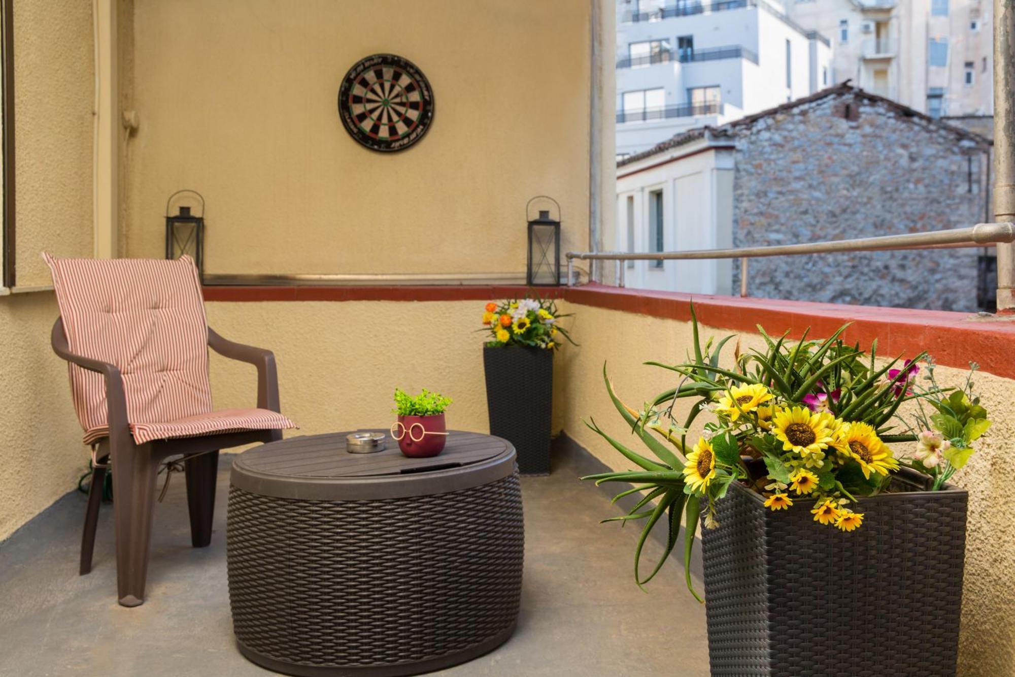 Downtown Quiet Apartment On A Pedestrian Street Atena Exterior foto