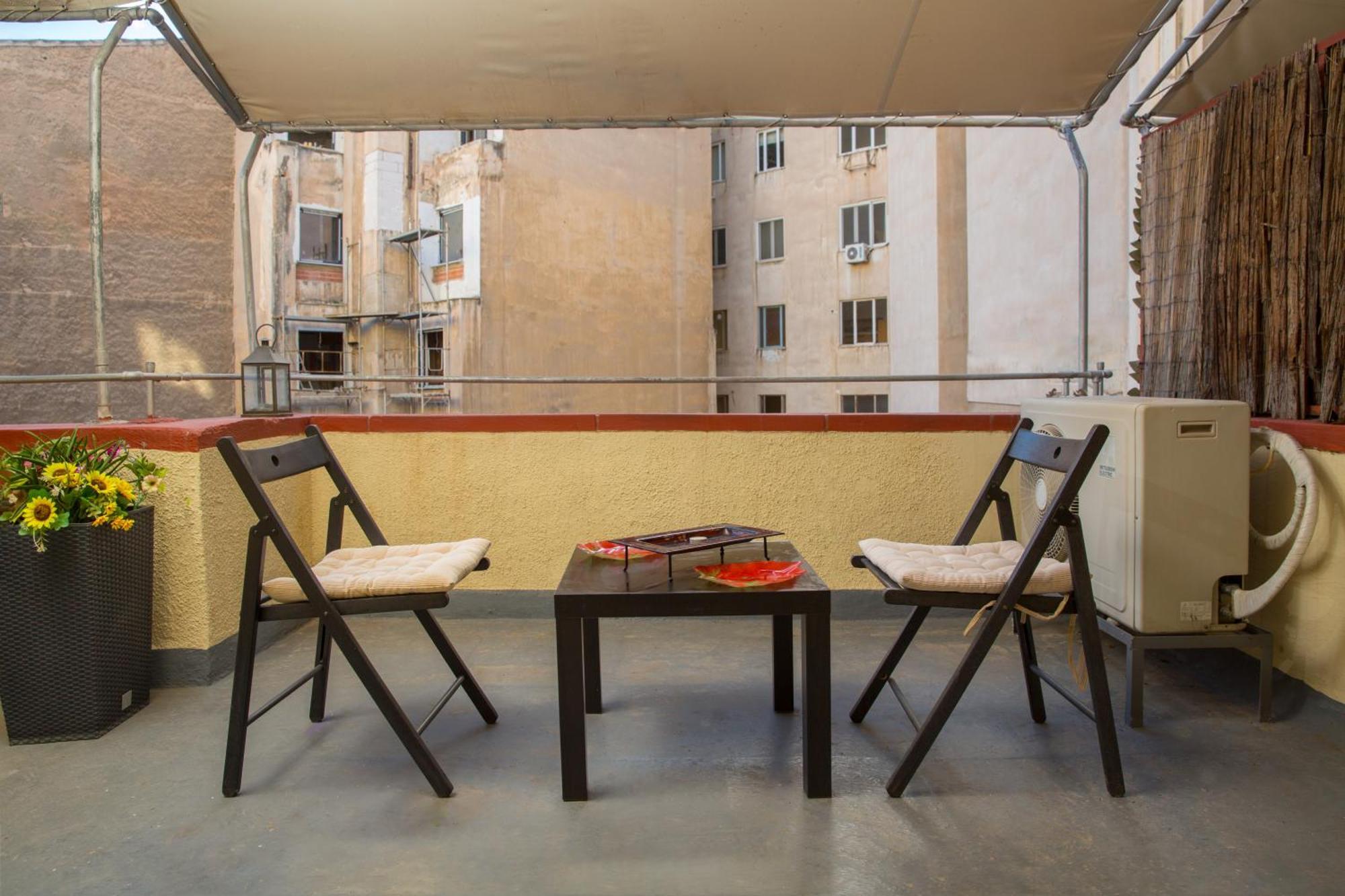 Downtown Quiet Apartment On A Pedestrian Street Atena Exterior foto