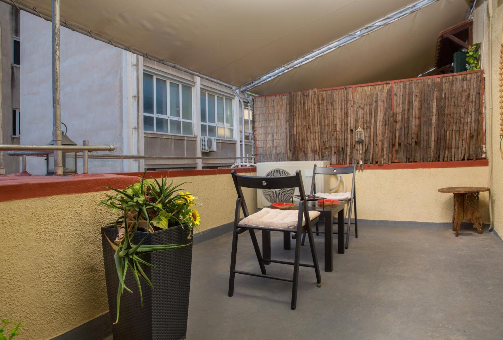 Downtown Quiet Apartment On A Pedestrian Street Atena Exterior foto
